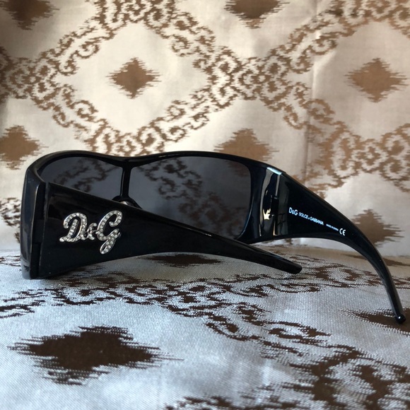 D&G Sunglasses - Picture 3 of 4